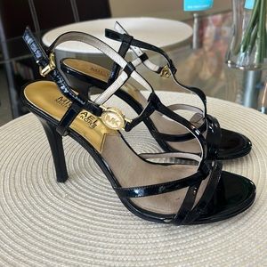 Michael Kora Strappy heel/sandal